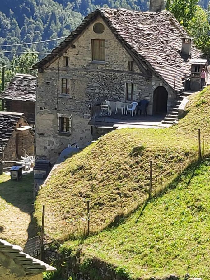 Tepilanti Villa Cerentino Eksteriør billede